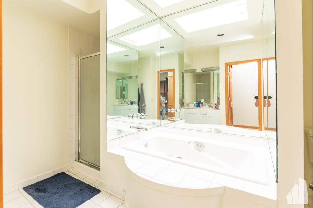 Townhouse for rent at 1133 W Cornelia #B, Chicago, IL 60657