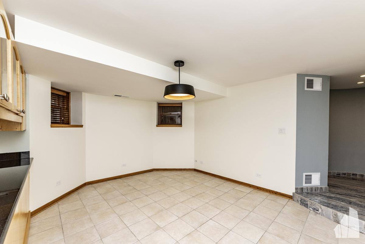 Condo for rent at 4625 N Dover #G, Chicago, IL 60640