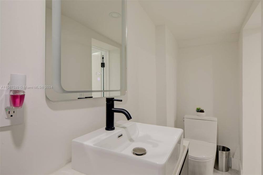 Apartment for rent at 52 NE 47th St, Miami, FL 33137