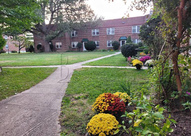 Apartment for rent at 29-16 149th St #2D, Flushing, NY 11354