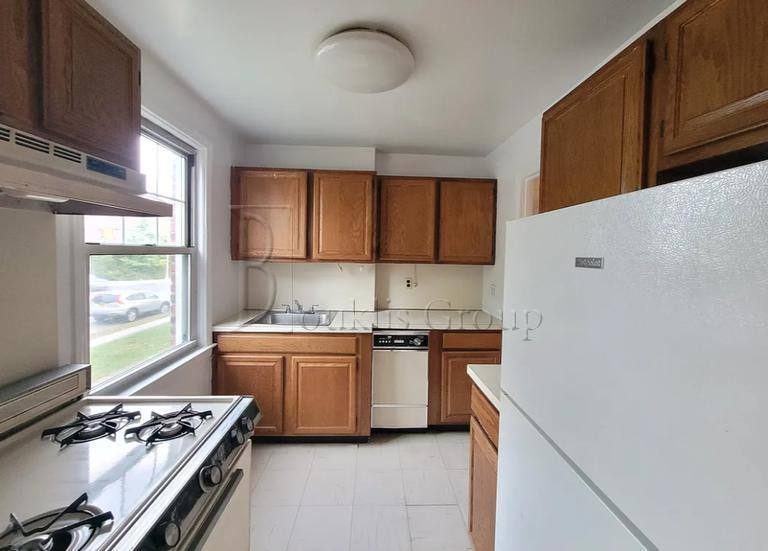 Apartment for rent at 29-16 149th St #2D, Flushing, NY 11354