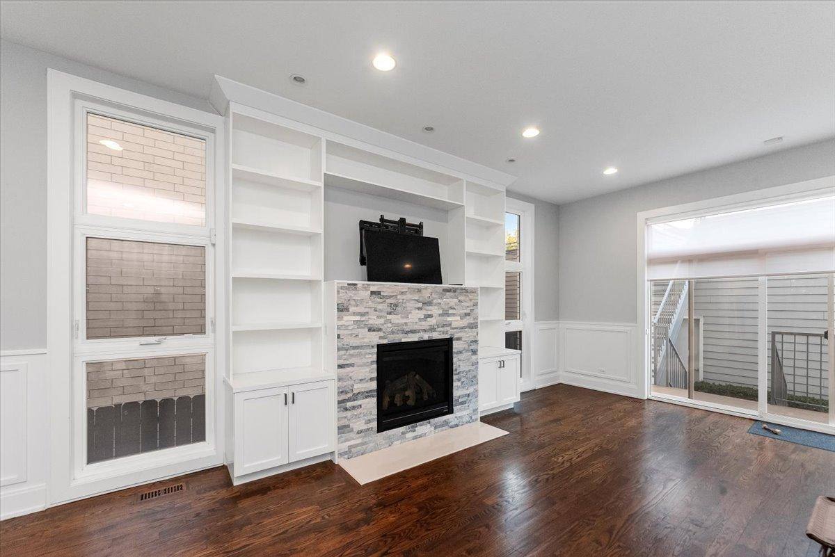 House for rent at 1838 W Erie St, Chicago, IL 60622