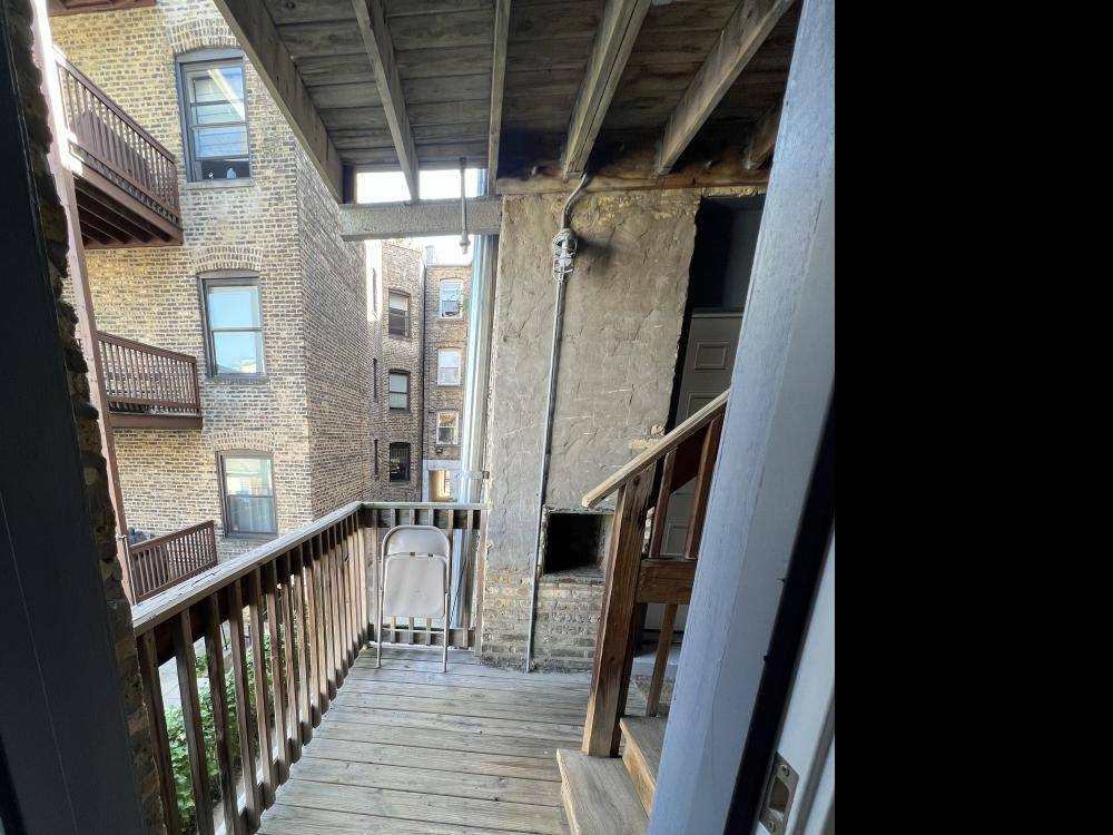 Apartment for rent at 1434 W Farragut Ave #1D, Chicago, IL 60640