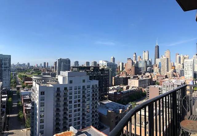 Condo for rent at 435 W Erie St #2006, Chicago, IL 60654