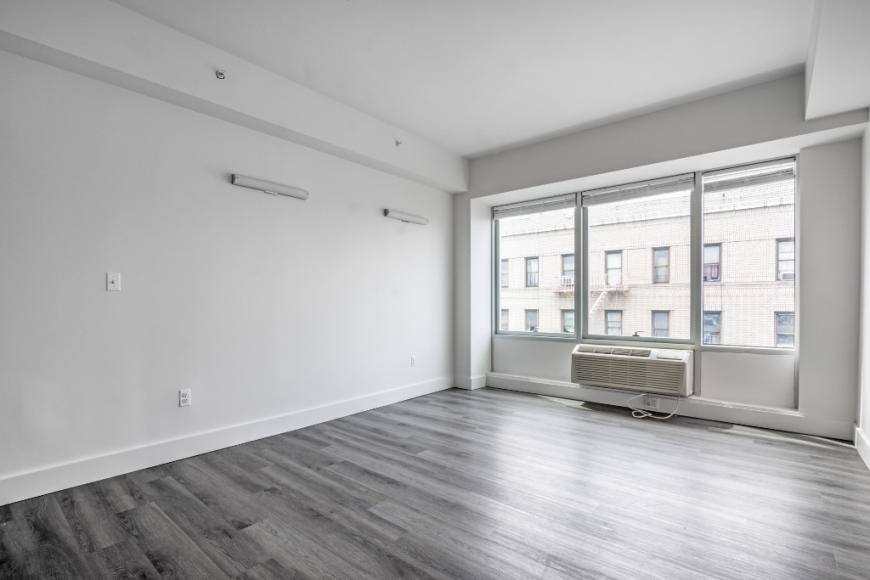 Apartment for rent at 2406 Hoffman St #4A, Bronx, NY 10458