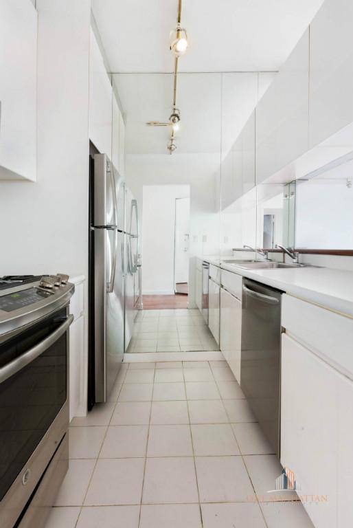 Condo for rent at 188 E 64th St #404, New York, NY 10021