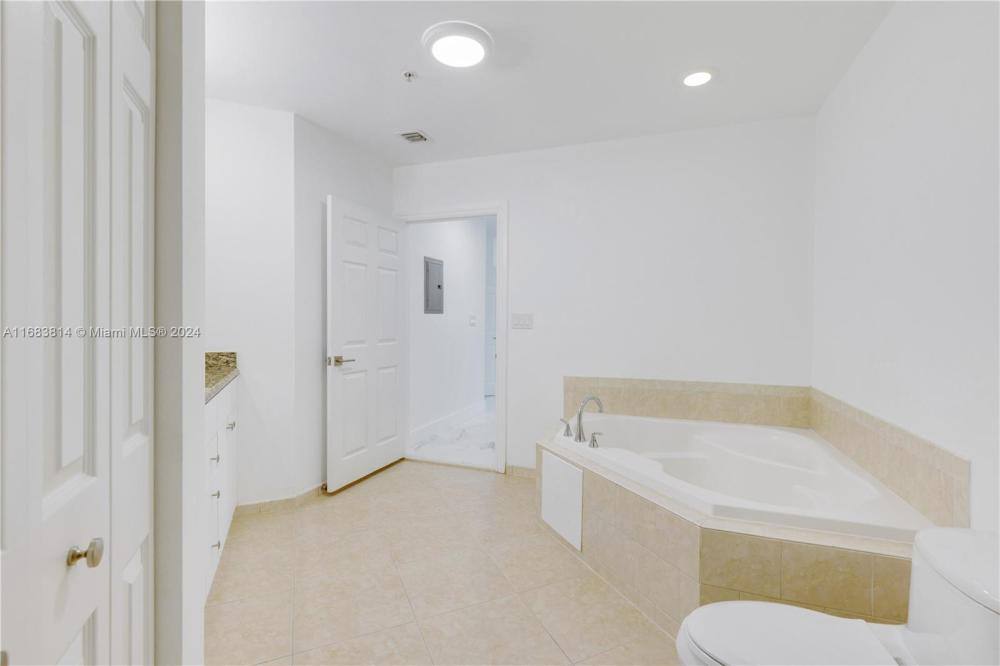 Apartment for rent at 3001 NE 185th St #317, Miami, FL 33180