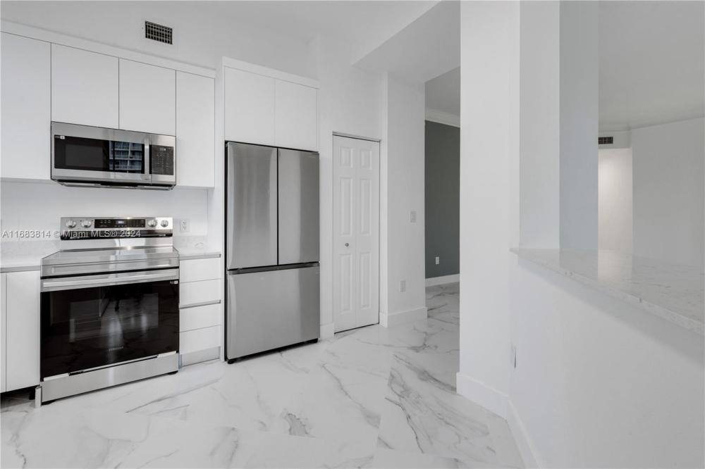 Apartment for rent at 3001 NE 185th St #317, Miami, FL 33180