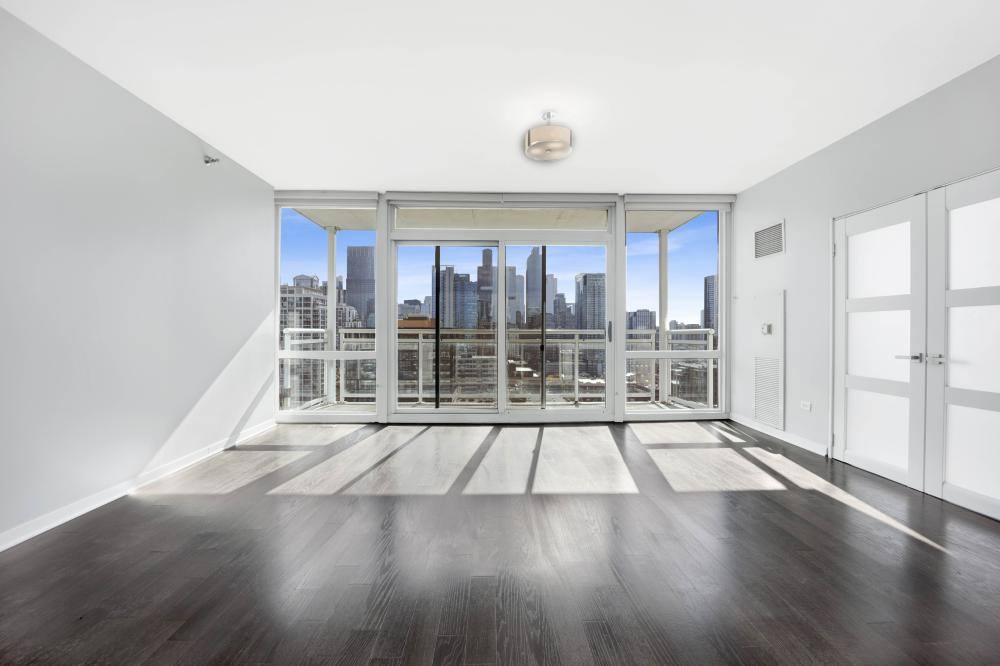 Condo for rent at 757 N Orleans St #2004, Chicago, IL 60654