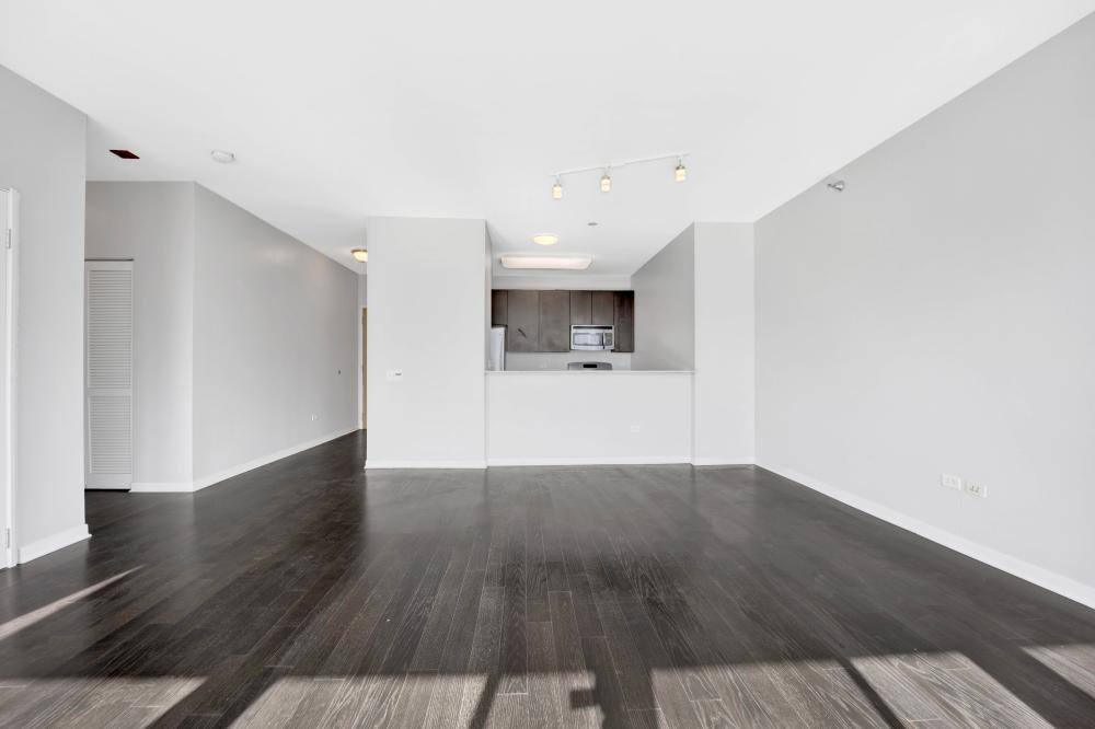 Condo for rent at 757 N Orleans St #2004, Chicago, IL 60654