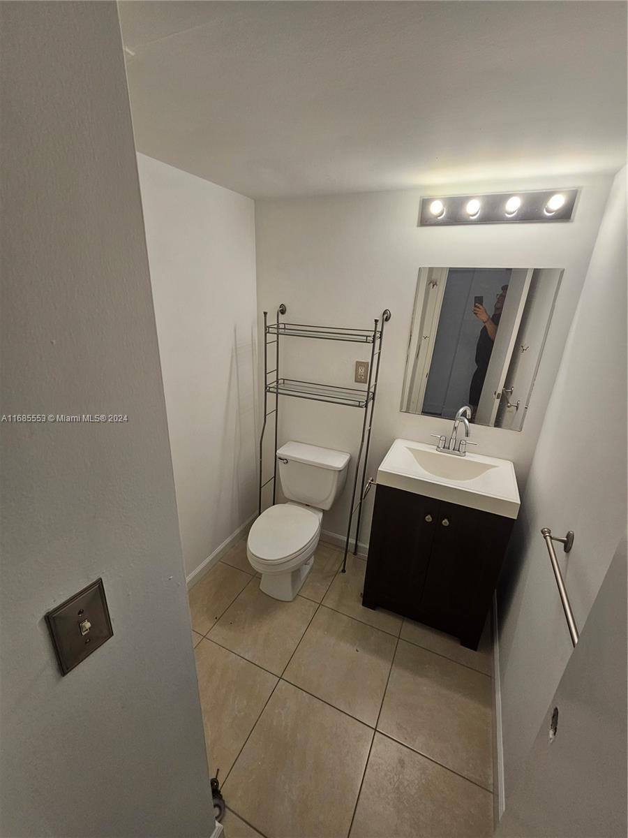 Condo for rent at 19380 Collins Ave, North Miami Beach, FL 33160
