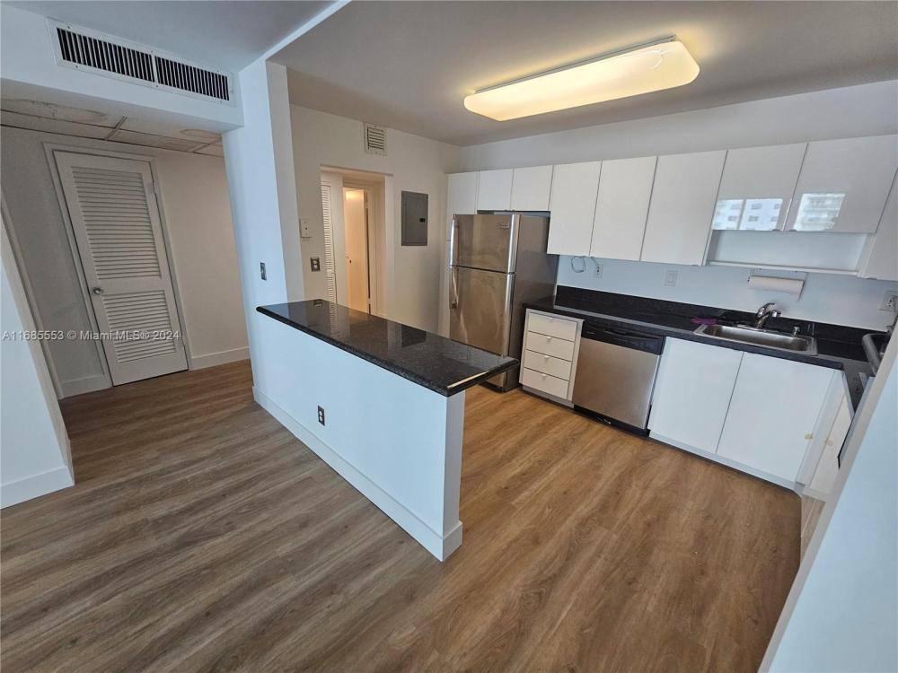 Condo for rent at 19380 Collins Ave, North Miami Beach, FL 33160