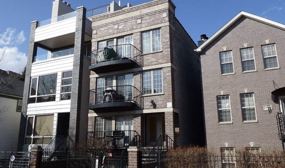 Apartment for rent at 1450 W Walton St #1, Chicago, IL 60642