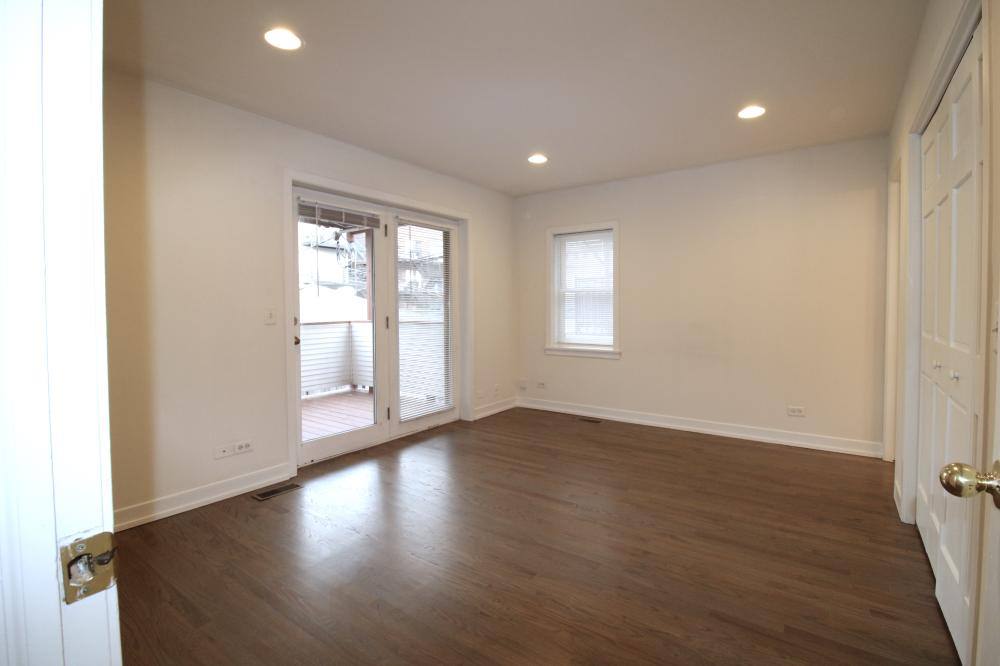 Apartment for rent at 1450 W Walton St #1, Chicago, IL 60642