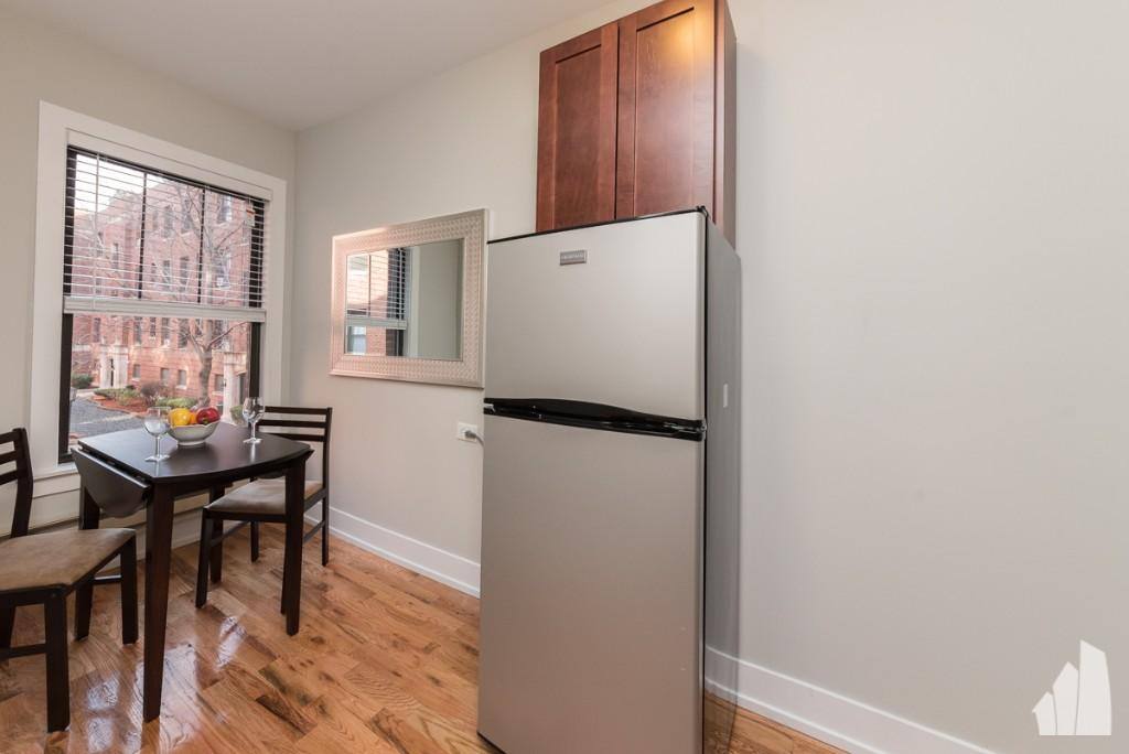 Apartment for rent at 2902 N Mildred Ave #F3, Chicago, IL 60657