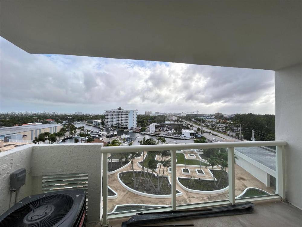 Apartment for rent at 13499 Biscayne Blvd, Miami, FL 33181