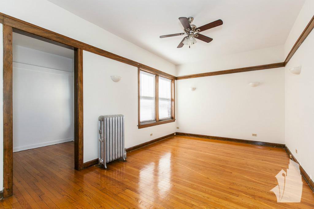 Apartment for rent at 816 W Waveland Ave #30, Chicago, IL 60613