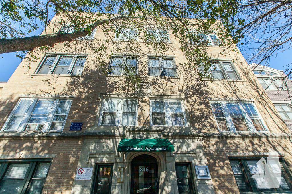 Apartment for rent at 816 W Waveland Ave #30, Chicago, IL 60613