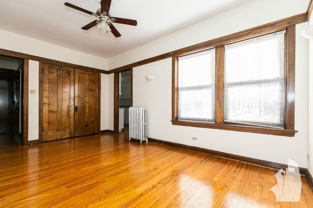 Apartment for rent at 816 W Waveland Ave #30, Chicago, IL 60613