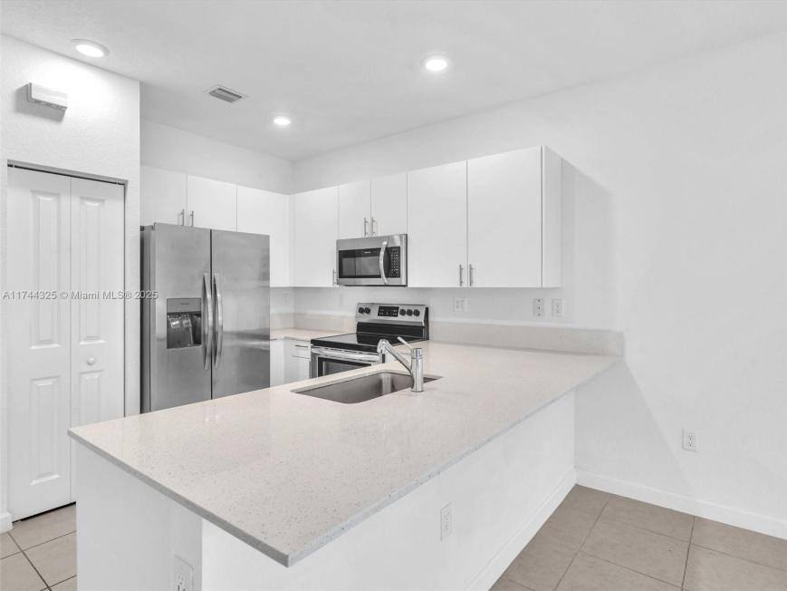 Townhouse for rent at 20381 NW 4th Court, Miami, FL 33169