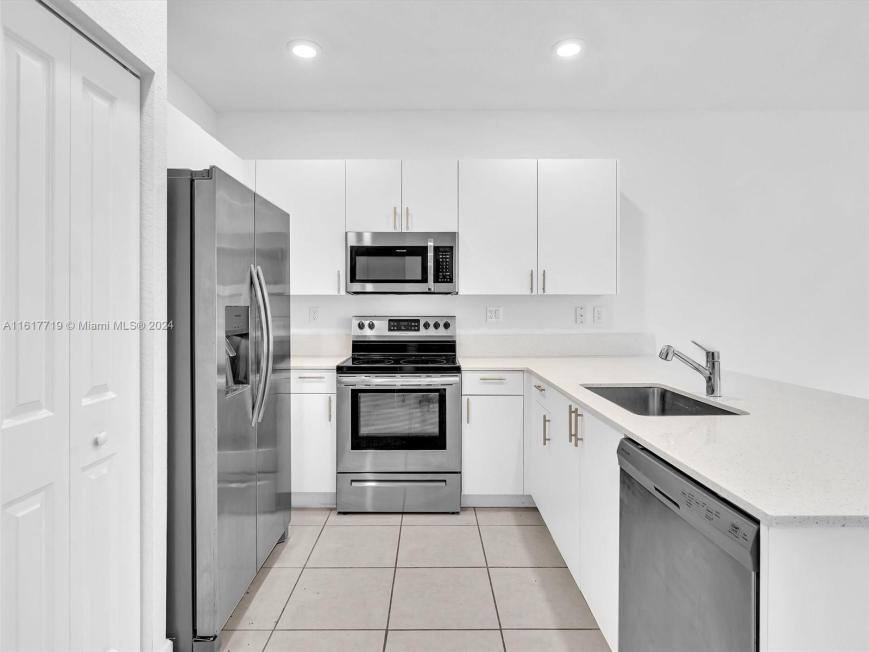 Townhouse for rent at 20381 NW 4th Court, Miami, FL 33169
