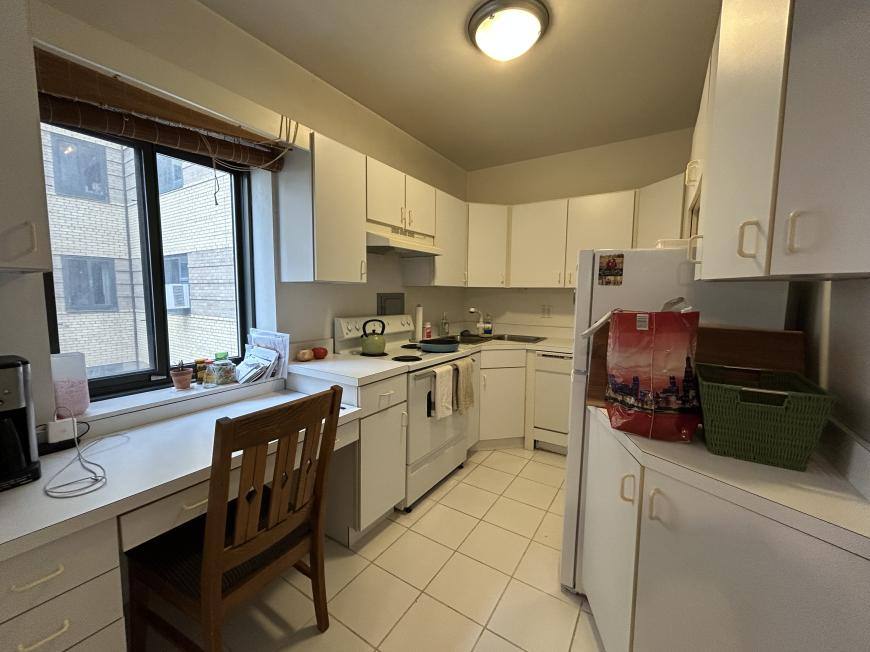 Apartment for rent at 5056 N Marine #A5, Chicago, IL 60640