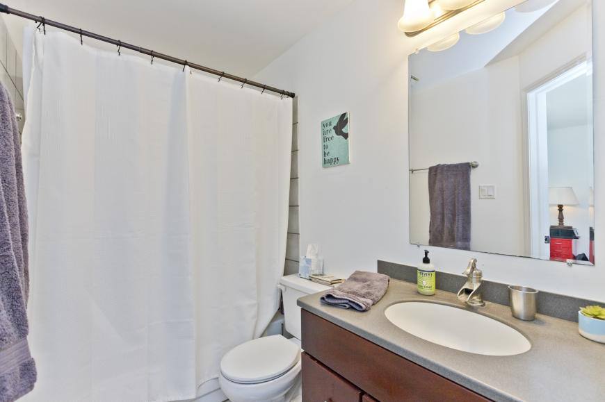 Townhouse for rent at 1827 W Oakdale, Chicago, IL 60657