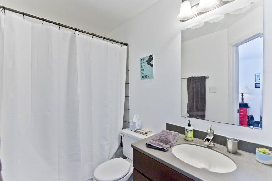 Townhouse for rent at 1827 W Oakdale, Chicago, IL 60657
