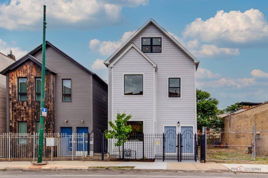 Apartment for rent at 1746 N California #2, Chicago, IL 60647