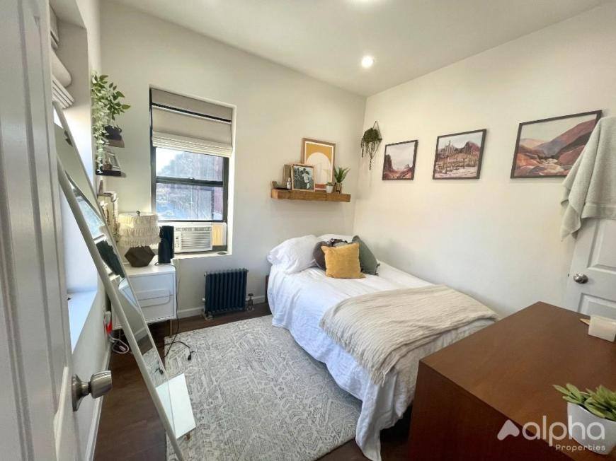 Apartment for rent at 354 E 20 St #5, New York, NY 10003