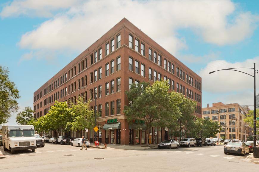 Apartment for rent at 400 S Green St #212, Chicago, IL 60607