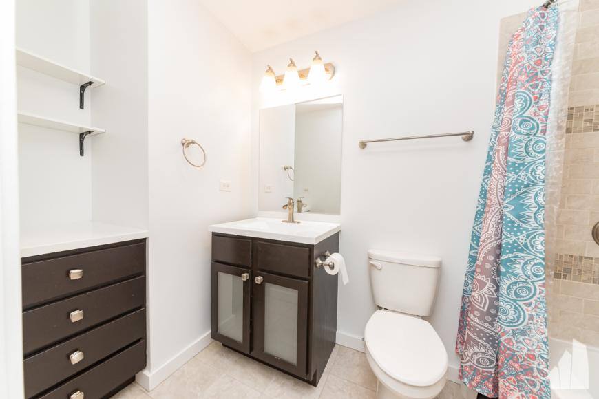 Apartment for rent at 163 W Division #309, Chicago, IL 60610