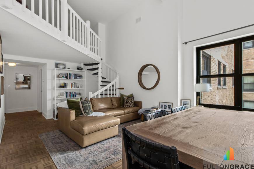 Apartment for rent at 2100 N Lincoln Park W #11BN, Chicago, IL 60660