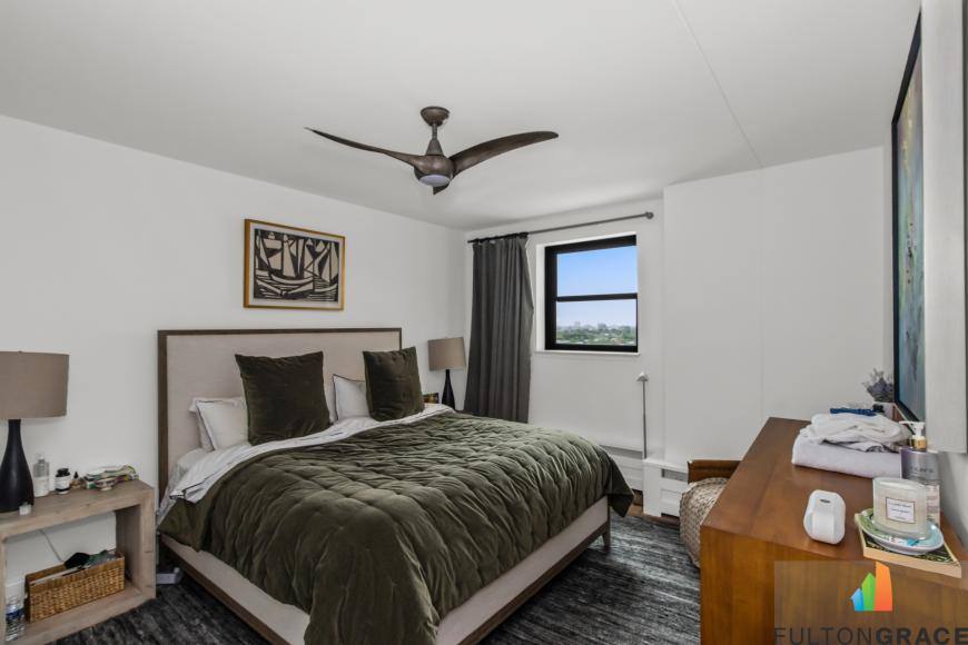 Apartment for rent at 2100 N Lincoln Park W #11BN, Chicago, IL 60660