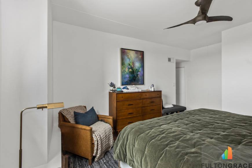 Apartment for rent at 2100 N Lincoln Park W #11BN, Chicago, IL 60660