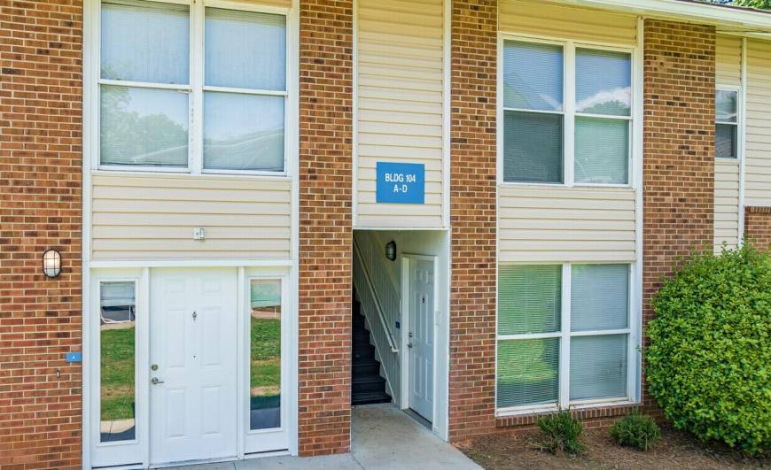 Apartment for rent at 6 London Court, Lexington, NC 27292