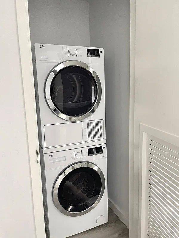 Apartment for rent at 85 Commercial St #504, Brooklyn, NY 11222
