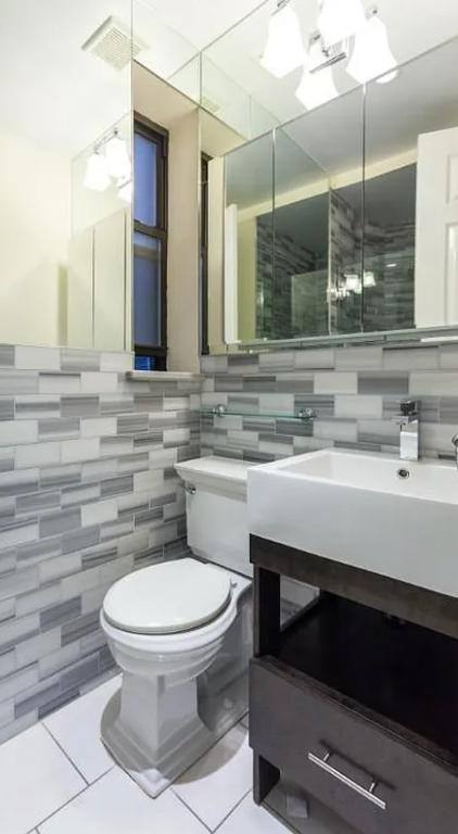 Apartment for rent at 303 Mercer St #512, New York, NY 10003