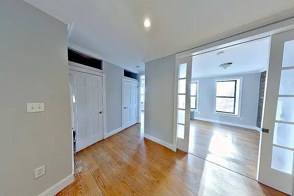 Apartment for rent at 326 E 100th St #2B, New York, NY 10029