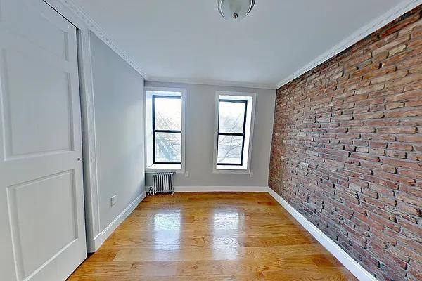 Apartment for rent at 326 E 100th St #2B, New York, NY 10029