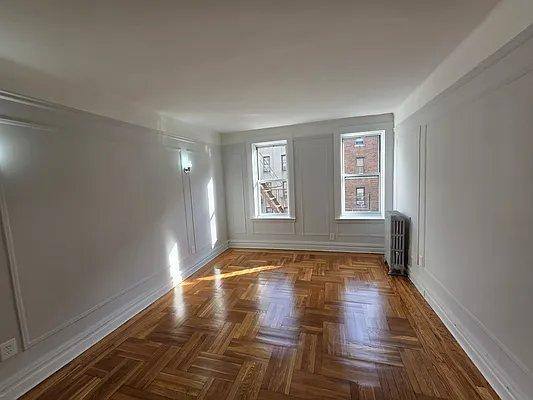 Apartment for rent at 233 W St #3E, Bronx, NY 10463