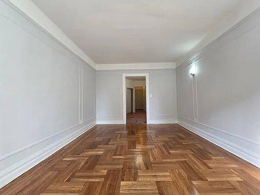 Apartment for rent at 233 W St #3E, Bronx, NY 10463