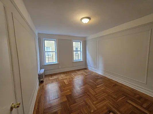 Apartment for rent at 233 W St #3E, Bronx, NY 10463