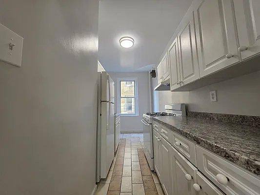 Apartment for rent at 233 W St #3E, Bronx, NY 10463