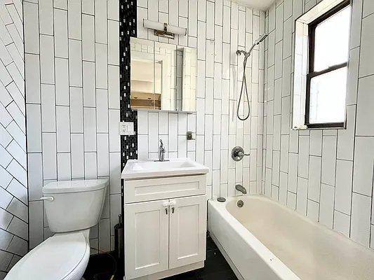 Apartment for rent at 3054 Godwin Terrace #32, Bronx, NY 10463