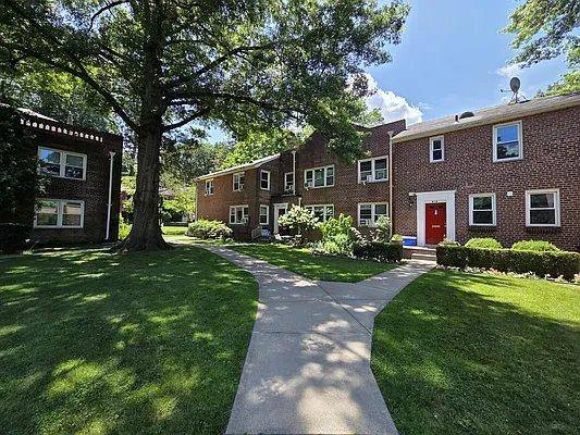 Apartment for rent at 4601 Henry Hudson Parkway #4C, Bronx, NY 10463