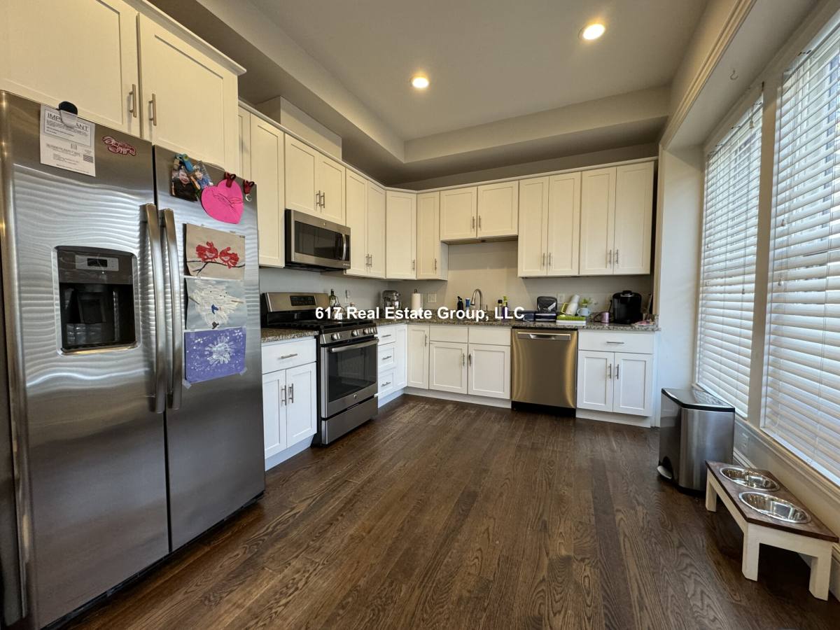 2044 Beacon St #2, Waban, MA 02468 - Townhouse for Rent - Image 3