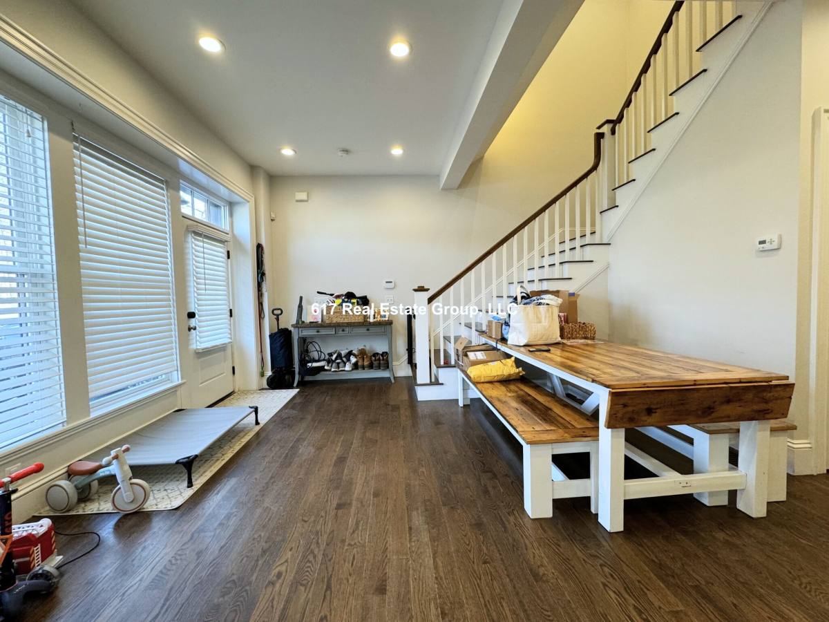 Townhouse for rent at 2044 Beacon St #2, Waban, MA 02468