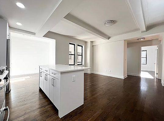 Apartment for rent at 25 W 68th St #3CC, New York, NY 10023
