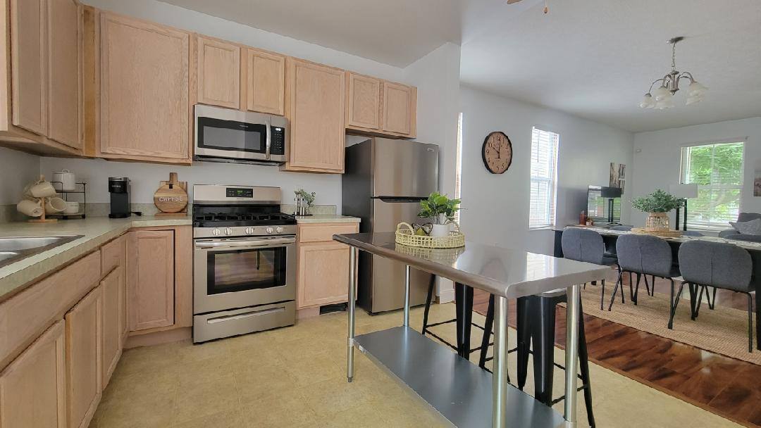 House for rent at 250 N 21st St, Columbus, OH 43203